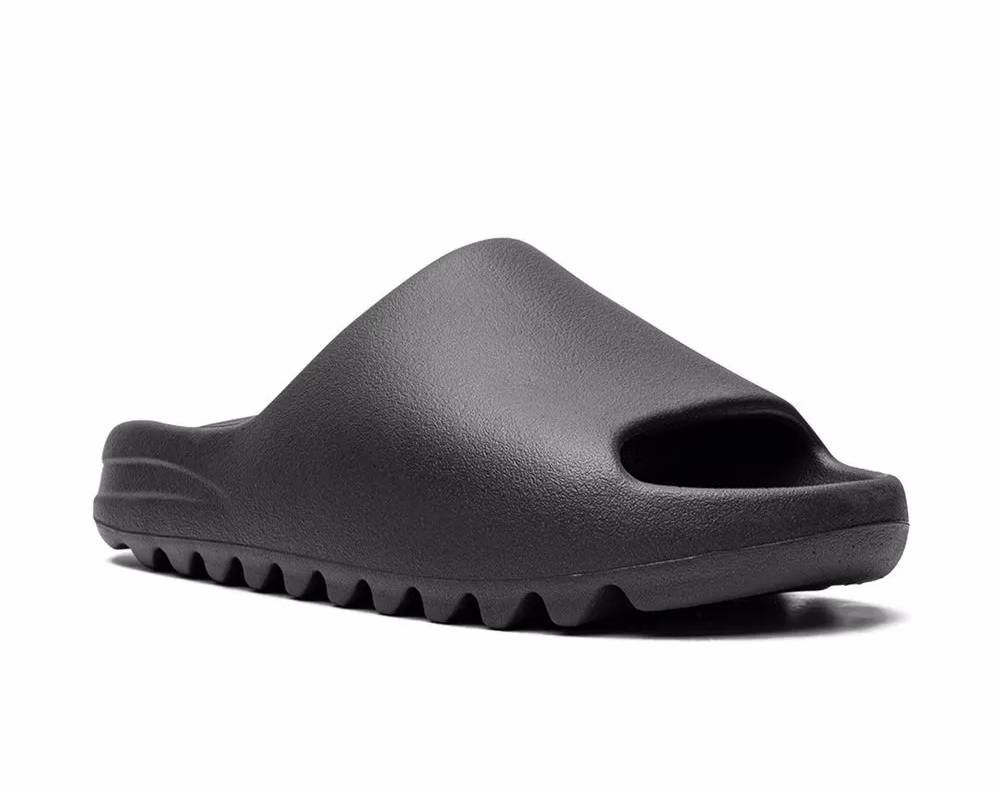 YEZY Slides | 'Black'